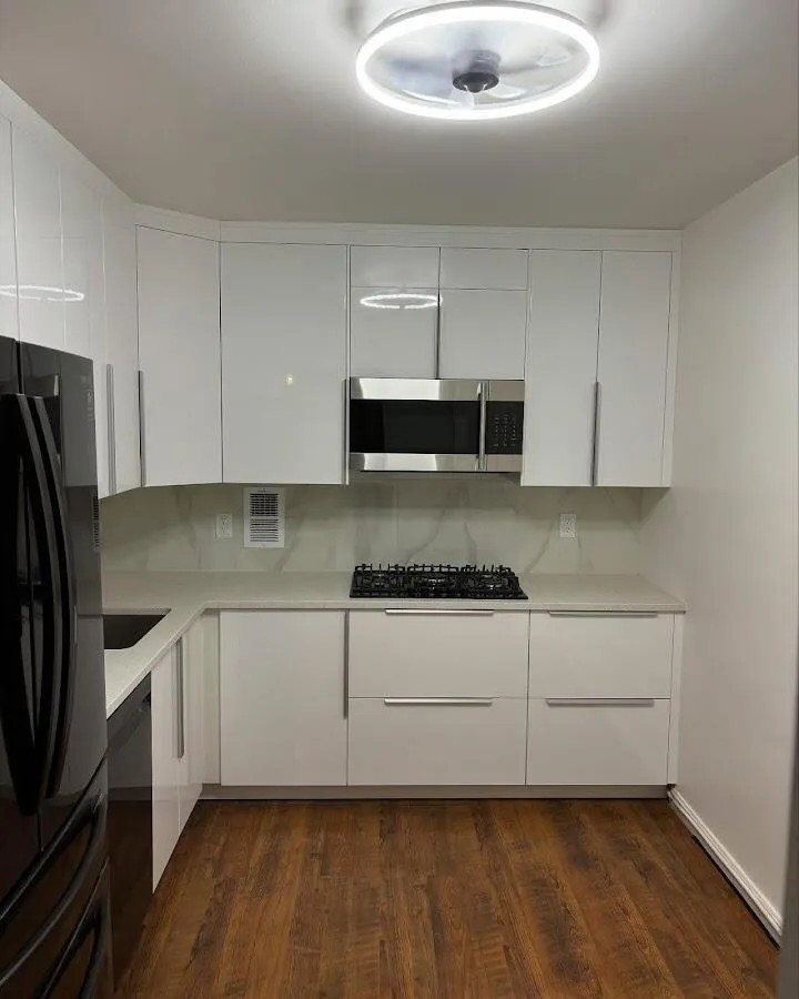 Renovated kitchen with quartz countertops in Thousand Oaks